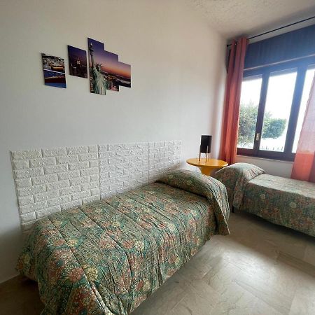 La Finestra Sul Mare B&B Crotone Exterior foto